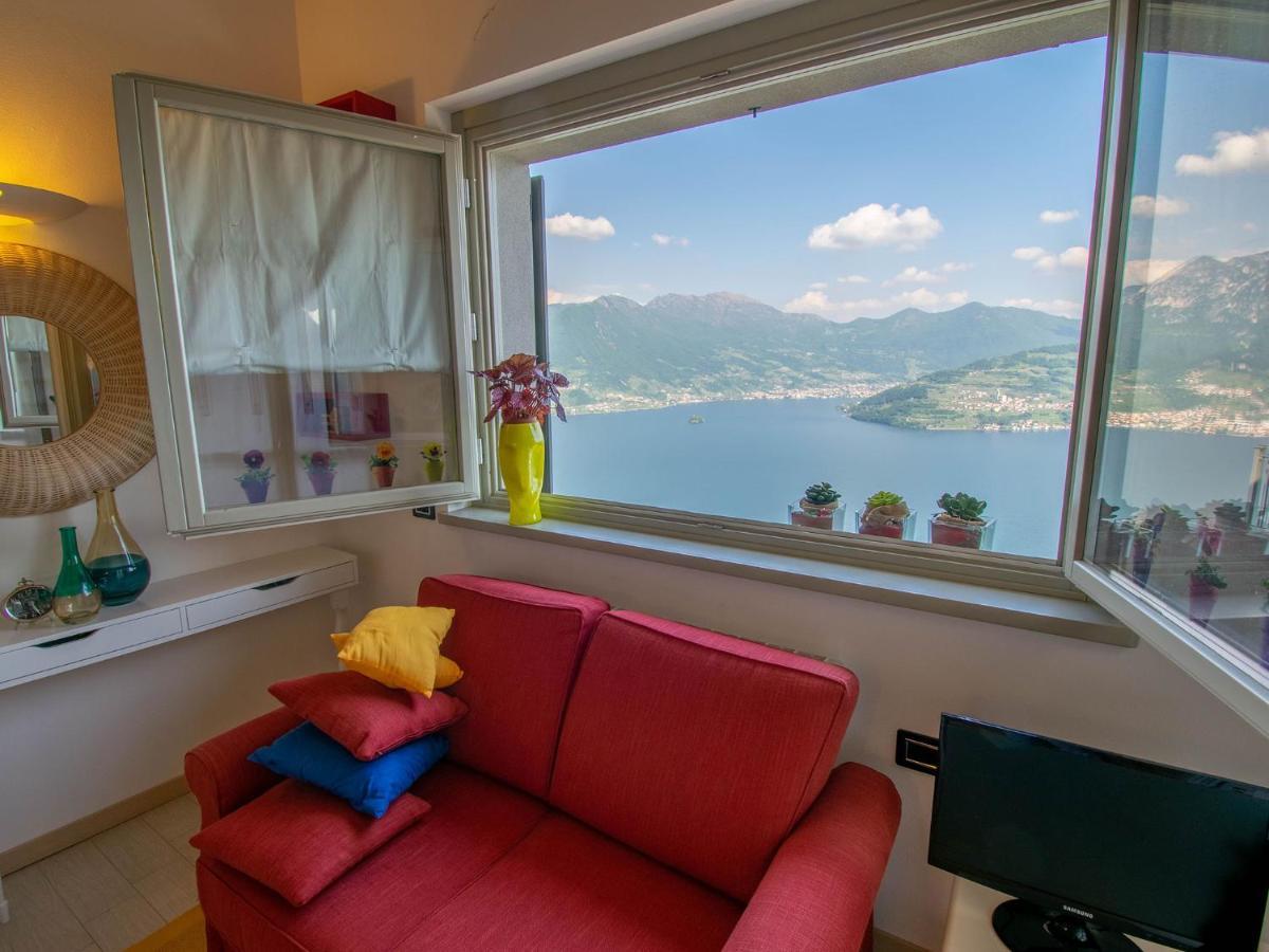 Cherubino - stunning lake view with swimming pool in Parzanica Zewnętrze zdjęcie
